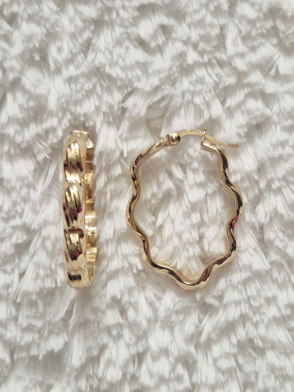 14k Yellow Gold Wavy Textured Hoop Earrings